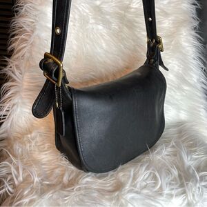Vintage 90's Coach Classic Patricia's Legacy Bag #9951 Leather Black Saddle‎